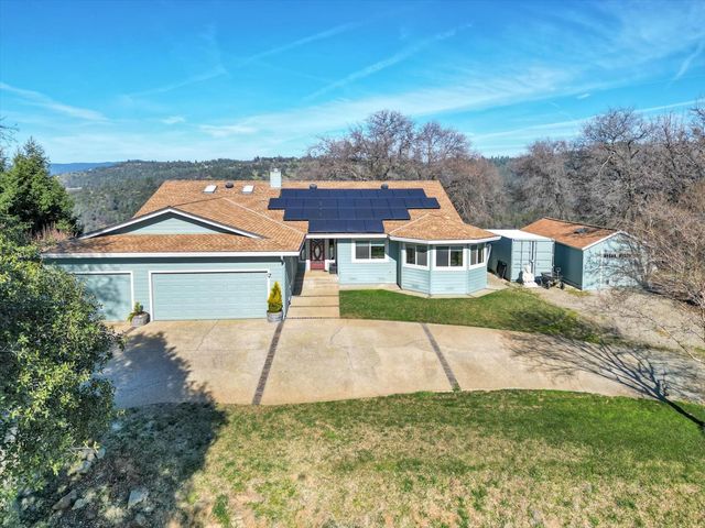 10428 Riffle Box Rd, Rough And Ready, CA 95975