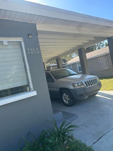 1305 Florida Avenue, Fort Pierce, FL 34950