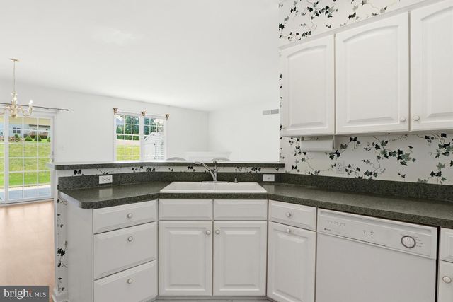 1456 WHEATFIELD DR, York, PA 17408