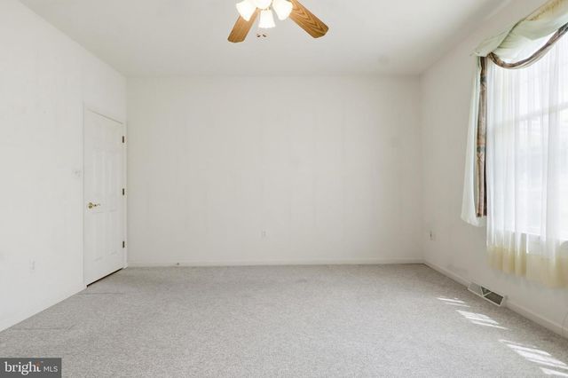 1456 WHEATFIELD DR, York, PA 17408