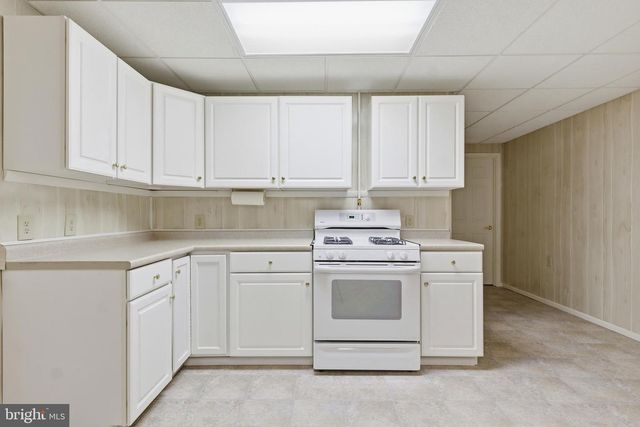 1456 WHEATFIELD DR, York, PA 17408