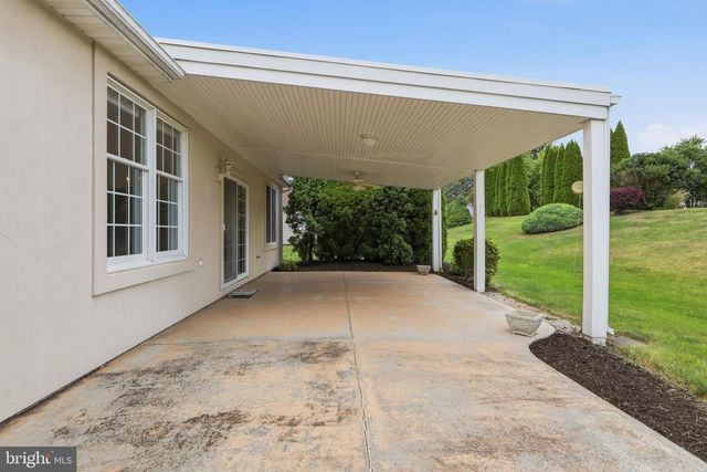 1456 WHEATFIELD DR, York, PA 17408