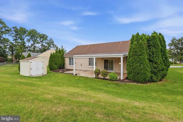 1456 WHEATFIELD DR, York, PA 17408