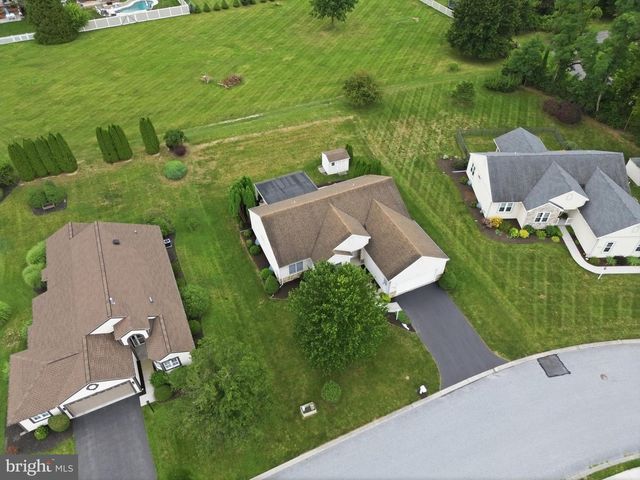 1456 WHEATFIELD DR, York, PA 17408