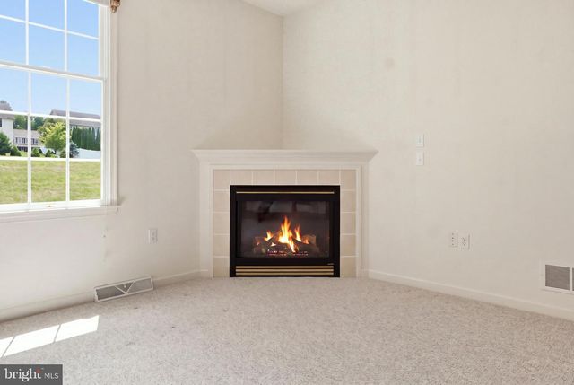 1456 WHEATFIELD DR, York, PA 17408