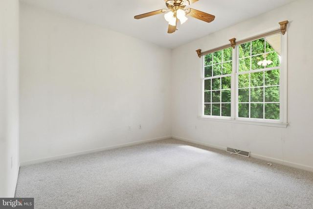 1456 WHEATFIELD DR, York, PA 17408