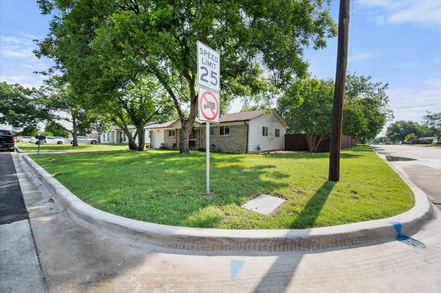 5900 Plum Street, Watauga, TX 76148
