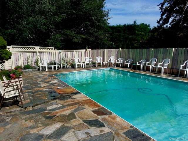 30 Dalewood Drive, Hartsdale, NY 10530