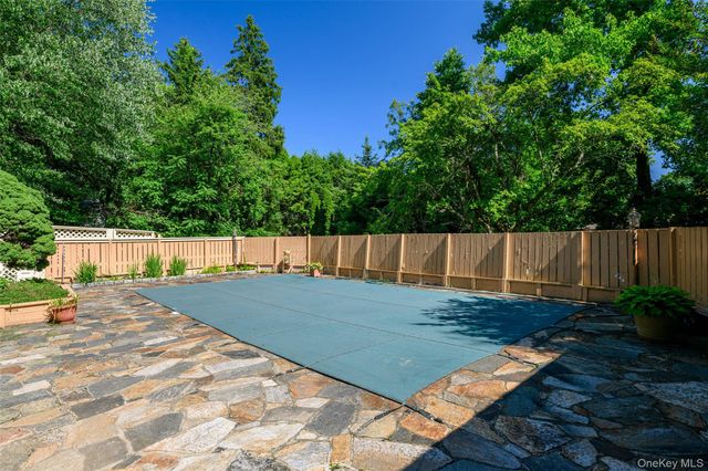30 Dalewood Drive, Hartsdale, NY 10530