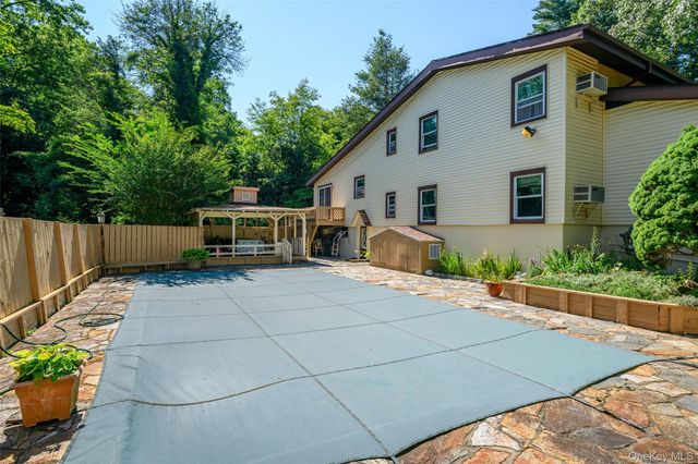 30 Dalewood Drive, Hartsdale, NY 10530