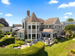 4 Island Avenue, Groton, CT 06340