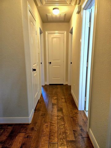 18354 Deerview Lane, New Ulm, TX 78950