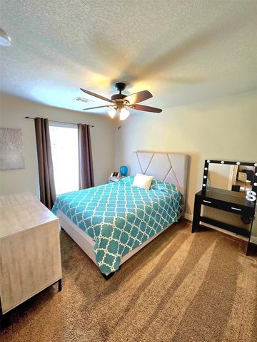 18354 Deerview Lane, New Ulm, TX 78950