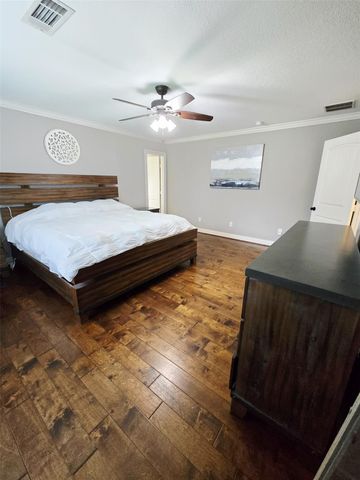 18354 Deerview Lane, New Ulm, TX 78950