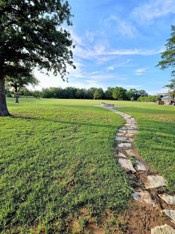 18354 Deerview Lane, New Ulm, TX 78950