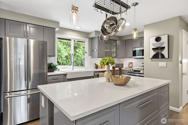 16609 NE 91st Street, Redmond, WA 98052