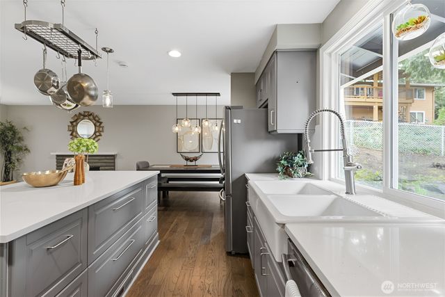 16609 NE 91st Street, Redmond, WA 98052