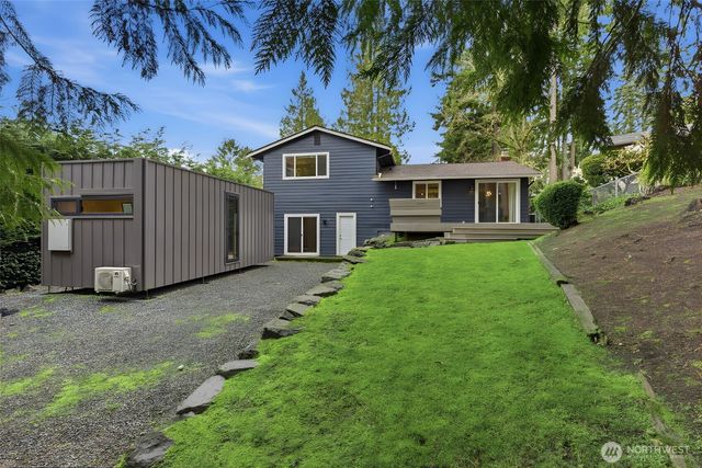 16609 NE 91st Street, Redmond, WA 98052
