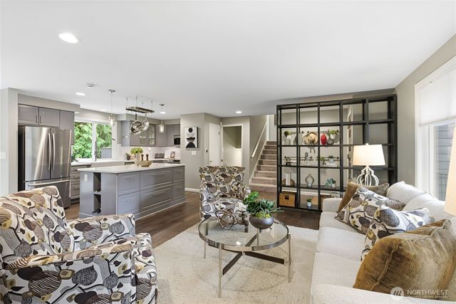 16609 NE 91st Street, Redmond, WA 98052