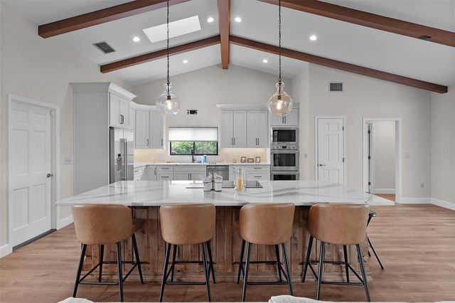 60 SAND LAKE PLACE, Eustis, FL 32726