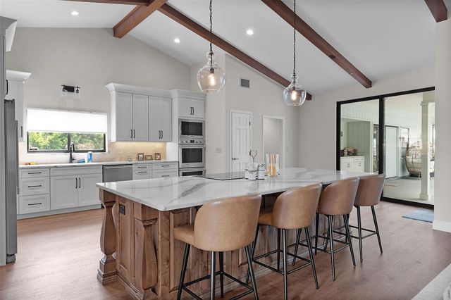 60 SAND LAKE PLACE, Eustis, FL 32726