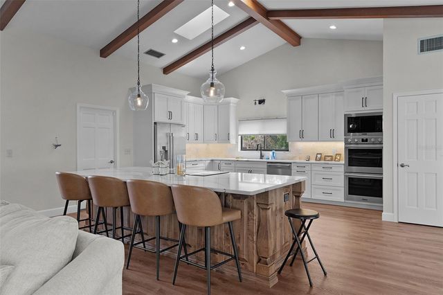 60 SAND LAKE PLACE, Eustis, FL 32726