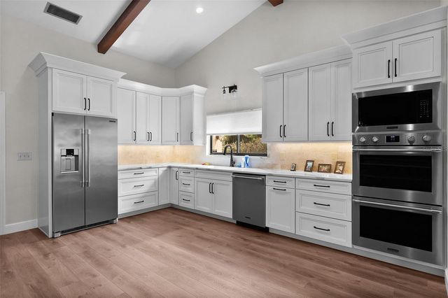 60 SAND LAKE PLACE, Eustis, FL 32726