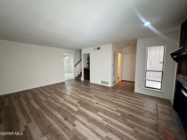 336 VILLA CANTO Street, El Paso, TX 79912