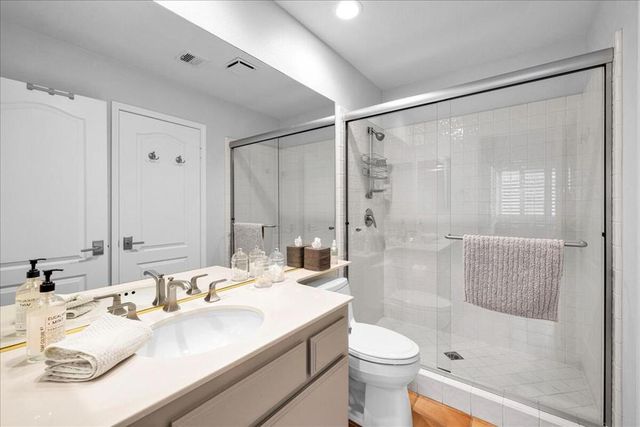 18 Hilton Head Drive, Rancho Mirage, CA 92270