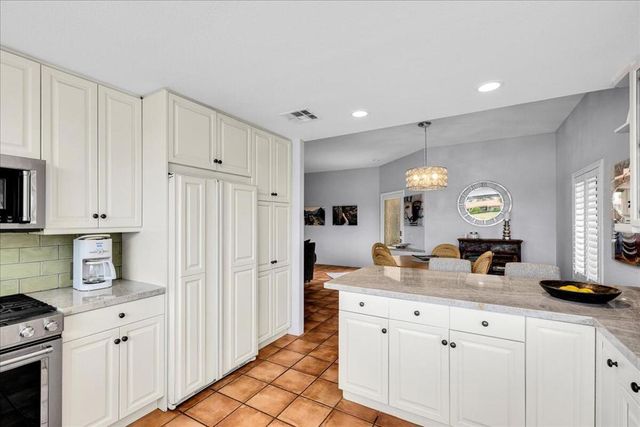 18 Hilton Head Drive, Rancho Mirage, CA 92270