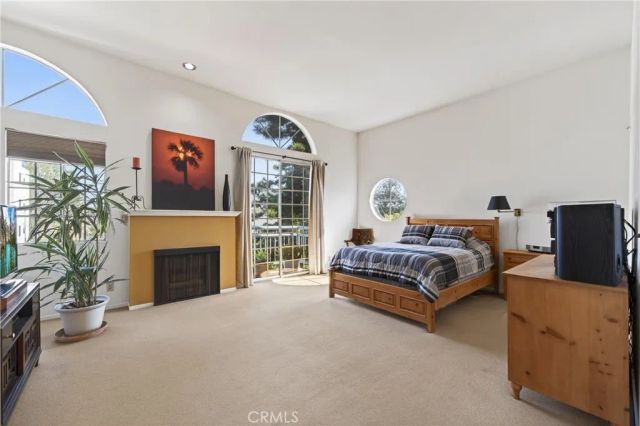 4464 Moorpark 104, Toluca Lake, CA 91602