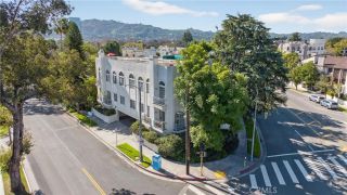 4464 Moorpark 104, Toluca Lake, CA 91602