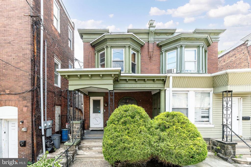 5214 SPRUCE ST, Philadelphia, PA 19139