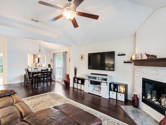 1043 Mustang Court, Little Elm, TX 75068