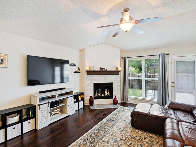 1043 Mustang Court, Little Elm, TX 75068