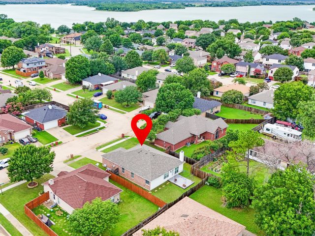1043 Mustang Court, Little Elm, TX 75068