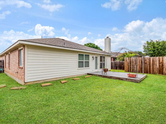 1043 Mustang Court, Little Elm, TX 75068