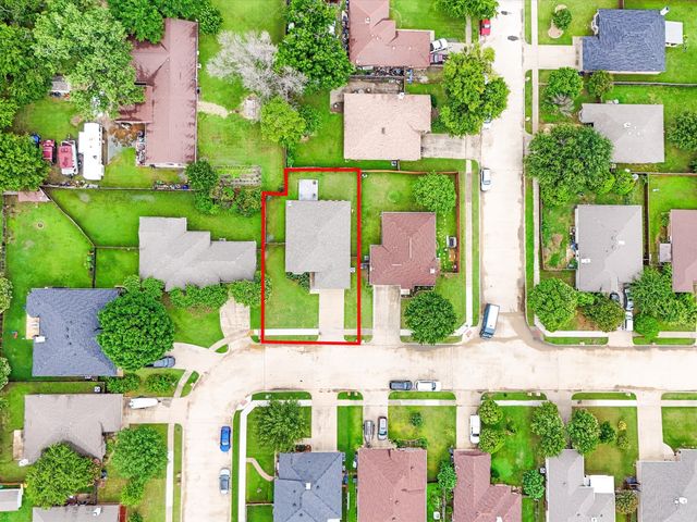 1043 Mustang Court, Little Elm, TX 75068