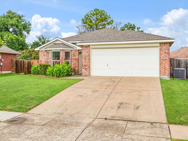 1043 Mustang Court, Little Elm, TX 75068