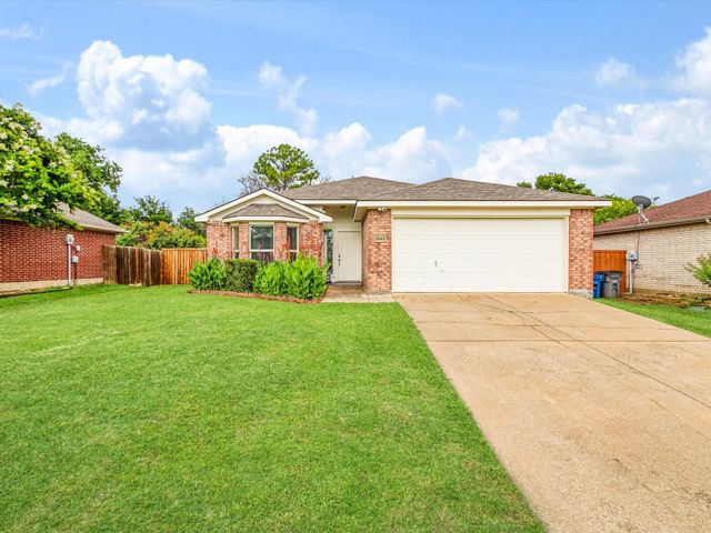 1043 Mustang Court, Little Elm, TX 75068