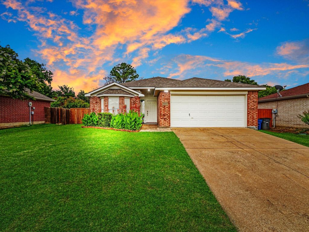 1043 Mustang Court, Little Elm, TX 75068