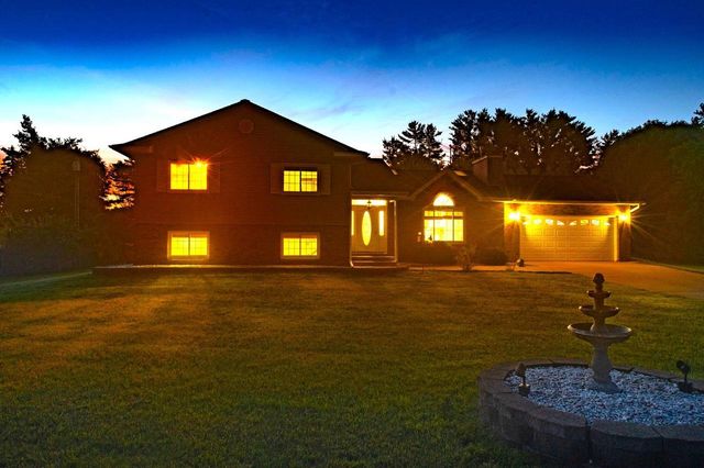 N2664 GRAND PATH, Wautoma, WI 54982