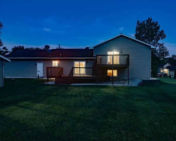 N2664 GRAND PATH, Wautoma, WI 54982
