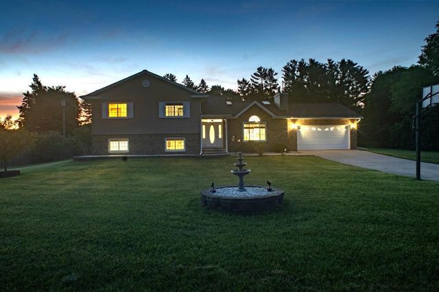 N2664 GRAND PATH, Wautoma, WI 54982