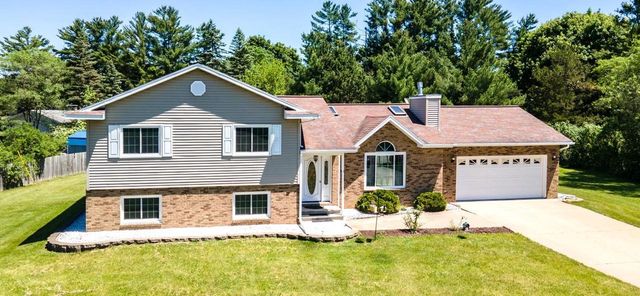 N2664 GRAND PATH, Wautoma, WI 54982