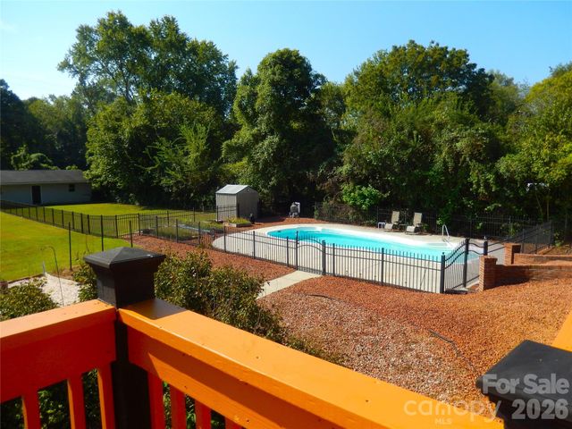 6700 Pine Lake Lane, Mint Hill, NC 28227