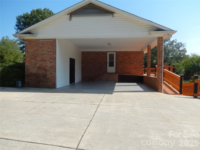 6700 Pine Lake Lane, Mint Hill, NC 28227