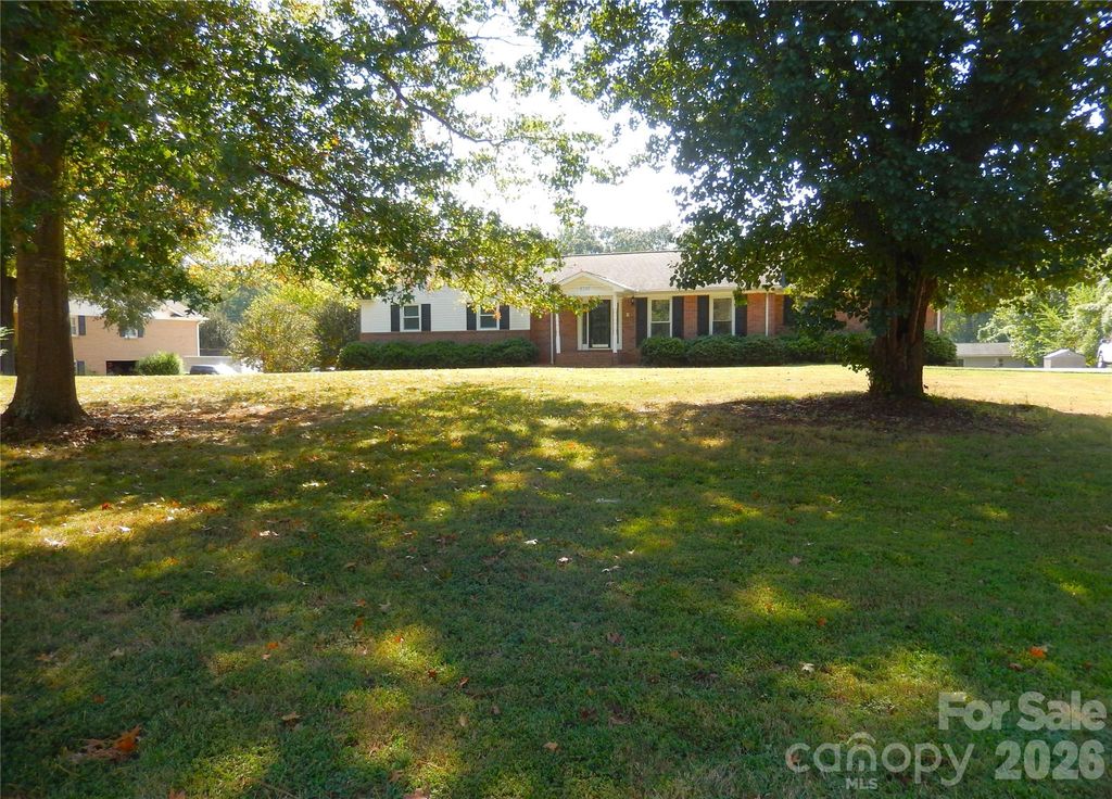6700 Pine Lake Lane, Mint Hill, NC 28227