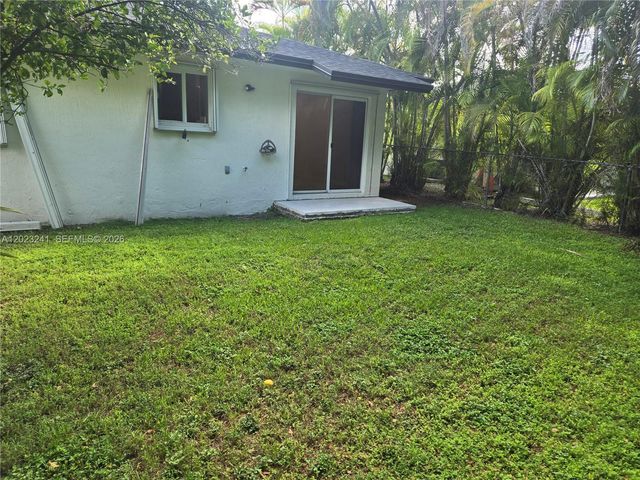 9440 SW 169th St 00, Palmetto Bay, FL 33157