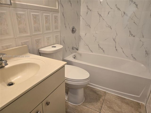 9440 SW 169th St 00, Palmetto Bay, FL 33157